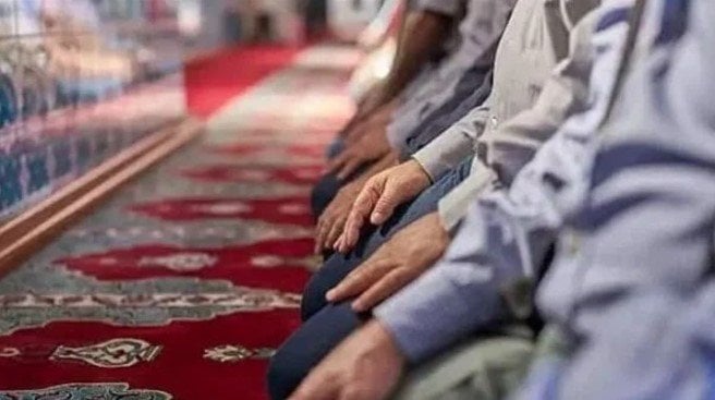مواقيت الصلاة غدا الإثنين 26 مايو 2025