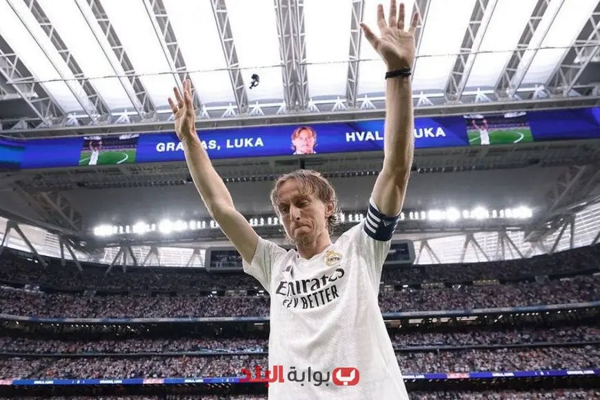 مودريتش يتأثر بالبكاء أثناء توجه ريال مدريد إلى “سانتياغو برنابيو” في الحافلة