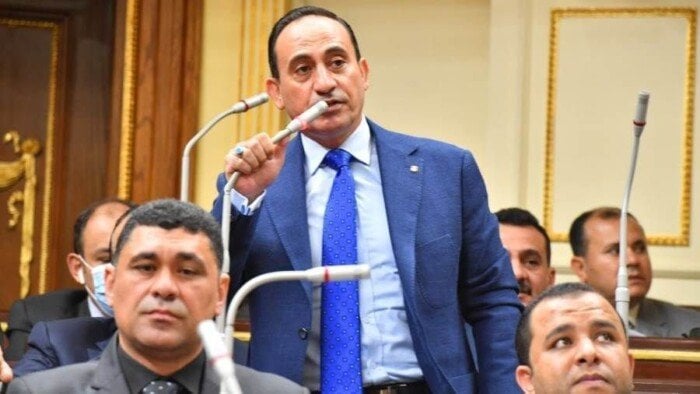 نائب يطالب بتحسين التنسيق بين الجهات في مشروعات الصرف الصحي