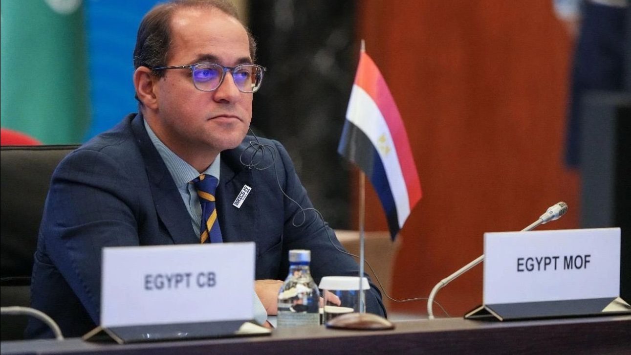 نتعامل معكم بما يرضي الله..وكلنا في صف واحد