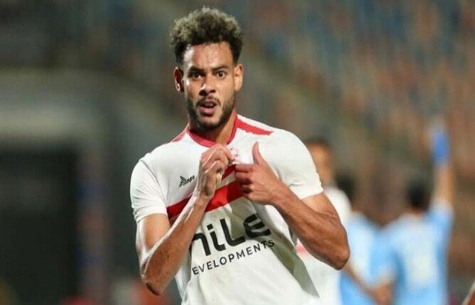 نقل نبيل عماد دونجا لاعب الزمالك للمستشفى بعد إصابته في مباراة فاركو