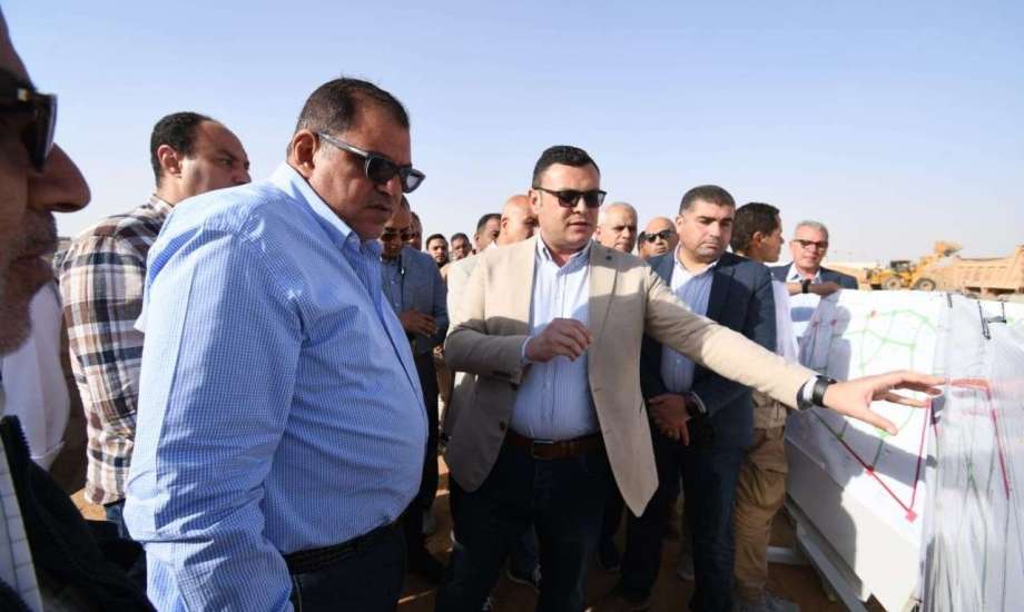 وزير الإسكان يختتم جولته اليوم بتفقد مشروعات تنفيذ شبكات المرافق بمنطقتي جنيفة والرابية بمدينة الشروق