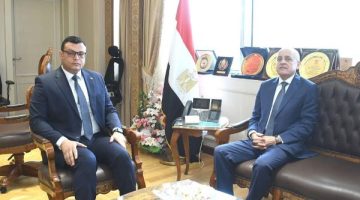 وزير الإسكان يستقبل محافظ الأقصر لمتابعة مشروعات “حياة كريمة” بالمحافظة