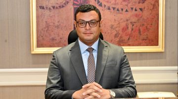 وزير الإسكان يعقد اجتماعاً بمقر جهاز مدينة السويس الجديدة لمتابعة المشروعات التنموية بالمدينة