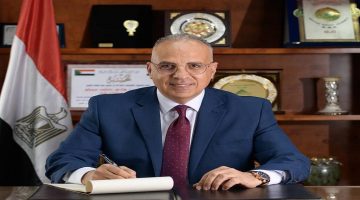 وزير الري يبحث حالة المنظومة المائية وأعمال تطهيرات الترع