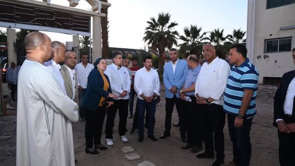 وزير الرياضة يوجه الشكر لمحافظ أسوان على حل مشكلات معسكر العقاد