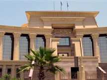 الدستورية العليا تحسم الجدل: الشيك غير المسطر يُصرف فور تقديمه للبنك