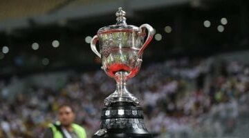 اتحاد الكرة يتسلم كأس مصر من بيراميدز لتجهيزه قبل نهائى الخميس