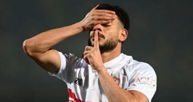 أيمن الرمادى يطمئن على جاهزية دونجا مع الزمالك بنهائى الكأس