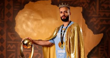 بيراميدز يحتفل بالتتويج بدوري أبطال أفريقيا: رايحين لفين ده أنا الملك (صور)