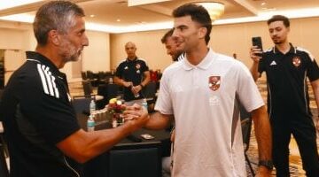 شاهد استقبال نجوم الأهلى لزيزو فى معسكر ميامى