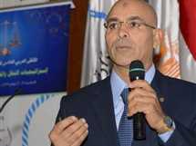 وزير المالية يكلف الدكتور سامي رمضان بتسيير أعمال نائب رئيس مصلحة الجمارك