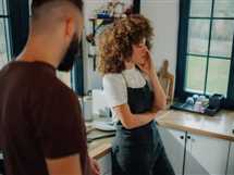 بأداة موجودة في كل منزل.. زوجة تكتشف خيانة زوجها بطريقة جديدة (تفاصيل)