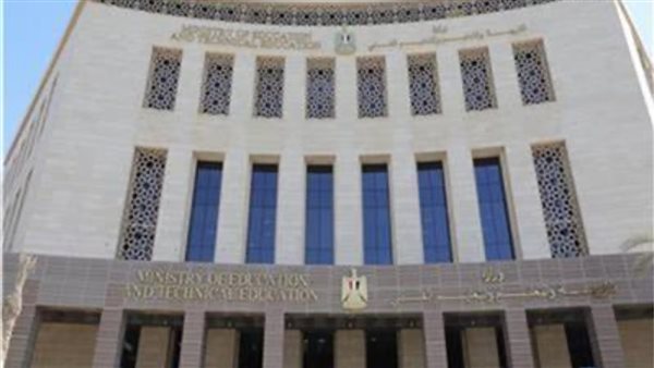 “نعمل دون حقوق: معلمو الحصة فوق 45 عاما يطالبون بتقنين أوضاعهم”  
معلمو الحصة, فوق 45 عاما, تقنين أوضاعهم