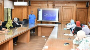 إدارة جائزة التميز الحكومي بجامعة قناة السويس تعقد اجتماعًا تنسيقيًا مع سفراء التميز بالكليات