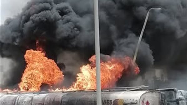 إصابة 4 أشخاص إثر حريق سيارة محملة بالبنزين داخل محطة وقود فى الشرقية
