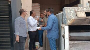 إنتاج خبز ناقص الوزن وعدم نظافة أدوات العجن.. إجراءات صارمة ضد مخالفي المواصفات بالمنيا