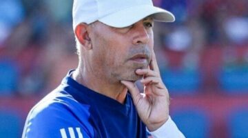 الأهلي يشكر بدر رجب.. ويقدر ما قدمه لقطاع الناشئين
