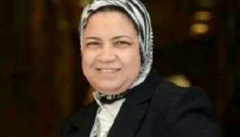الحكماء.. والفضائح العائلية
