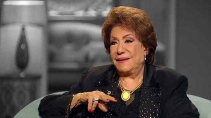 بعد رحيل سيدة المسرح.. هل أصيبت سميحة أيوب بالسرطان؟