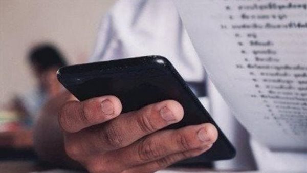 تداول أسئلة امتحان الدراسات لطلاب الإعدادية بالقاهرة.. و"التعليم" تحقق