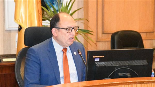 جامعة حلوان تشارك فى اجتماع تطوير منظومة الطلاب الوافدين