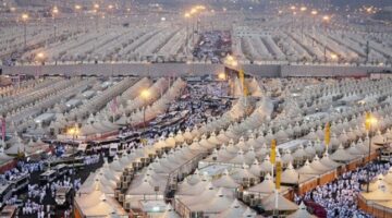 حجاج بيت الله الحرام يتوجهون إلى مشعر منى لقضاء يوم التروية