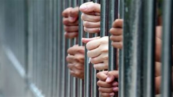 داخل جدران المدرسة.. حبس طالب لاتهامه بالشروع في قتل زميله بكرداسة