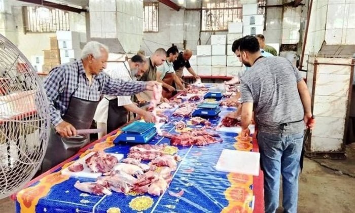 ذبح وتوزيع لحوم الأضاحي على الأسر الأولى بالرعاية بمركز منوف