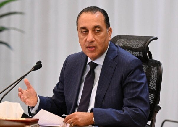 رئيس الوزراء يشدد على ضرورة التصدي لأية محاولات للتعدي على الأراضي الزراعية
