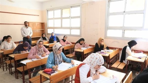 عدد أسئلة امتحانات الثانوية العامة 2025 لكل المواد نظام قديم وجديد