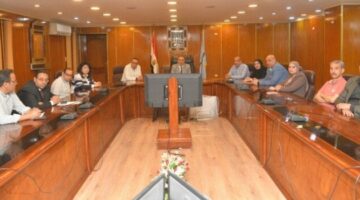 محافظ أسيوط يستقبل وفداً طلابياً عائداً من «وكالة الفضاء» ويؤكد: الاستثمار في العقول هو طريق التنمية