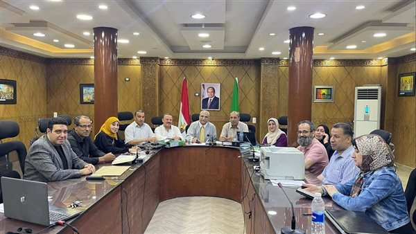 مدير تعليم القليوبية يتابع سير امتحانات الدبلومات الفنية ويشدد على الانضباط