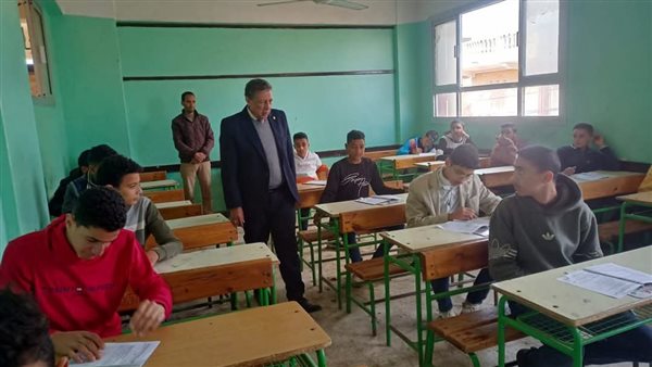 مستوى امتحانات الشهادة الإعدادية 2025 اليوم.. صعوبة بالقاهرة والجيزة وسهولة في هذه المحافظات