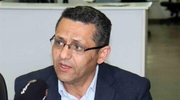 نقيب الصحفيين: منزعجون من صدور حكم حبس ضد «محمد الباز» في قضية نشر