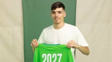 دغموم يعيد وصف “لاعب المصري” إلى حسابه على إنستجرام بعد تجديد التعاقد