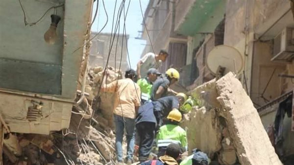 انهيار عقارين غير مأهولين بالسكان وجزء من آخر في مصر القديمة