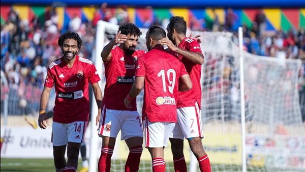 فرمان ضد ظهير الأهلي في الصيف بعد العروض.. ما القصة؟
