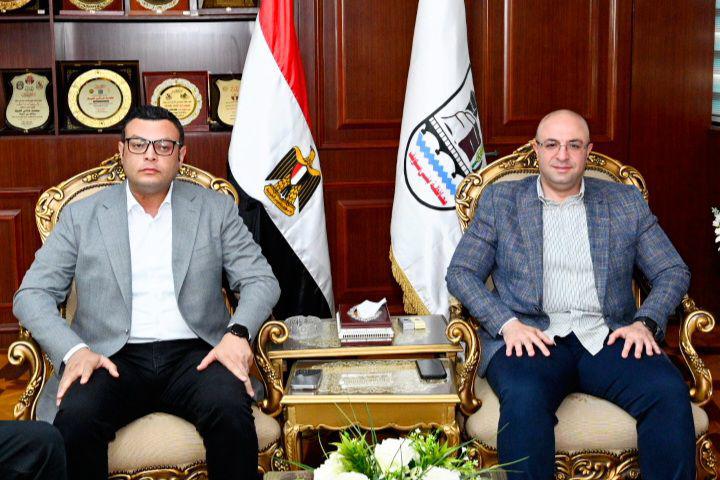 وزير الإسكان يتفقد مشروعات “حياة كريمة” بمحافظة بني سويف