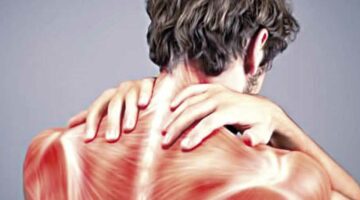 سهلة وبسيطة.. 4 حلول لعلاج آلام الرقبة