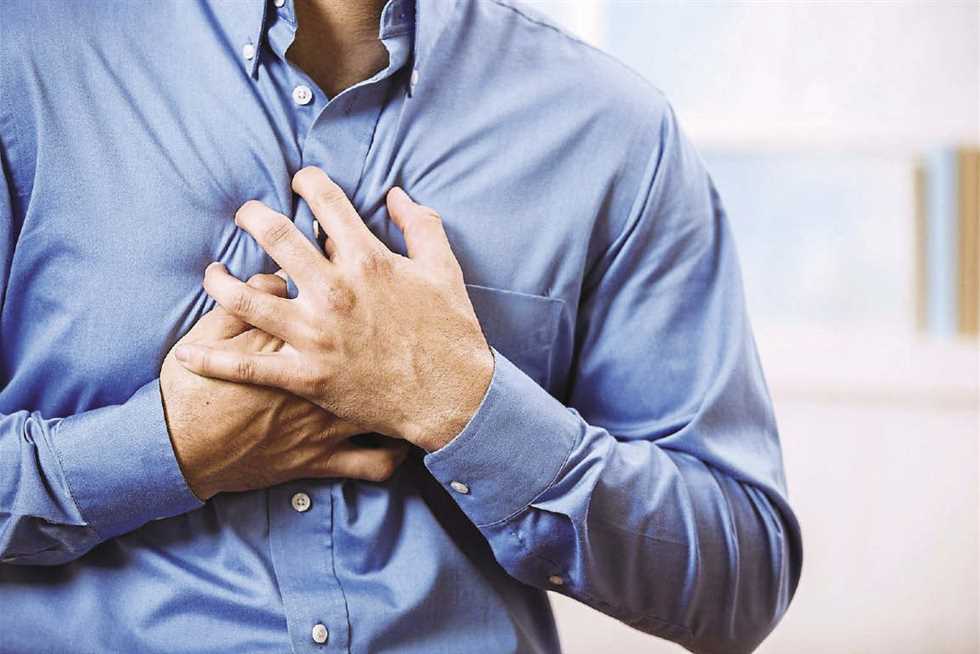 «ما تستهونش بالإرهاق».. 5 علامات مبكرة للأزمة القلبية عند الرجال
