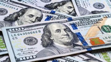 سعر الدولار مقابل الجنيه المصري اليوم الأربعاء 27-8-2025 بعد ارتفاعه في 7 بنوك