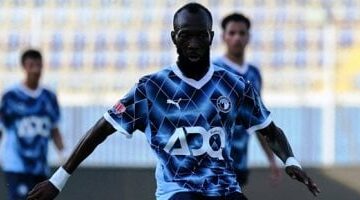 فيستون ماييلى يقود هجوم بيراميدز فى مواجهة الأهلى