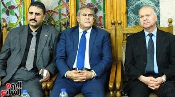 طاهر أبو زيد ومرتجى وشوبير وأشرف زكى فى عزاء والد العامرى فاروق (صور)