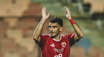 هل يستغل نجم المصري غياب الأهلي لإزاحة زيزو من قمة هدافي الدوري؟