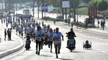 تنظيم مميز وإشادة واسعة بمارثون العلمين الدولي بالتعاون بين وزارة الرياضة وبرزنتيشن لايف
