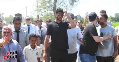 أحمد شوبير والنحاس ووليد سليمان أبرز الحضور لجنازة والد محمد الشناوي
