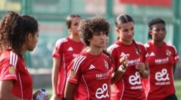سيدات الأهلى يختتمن تحضيراتهن قبل ضربة البداية بدورى الكرة النسائية.. صور