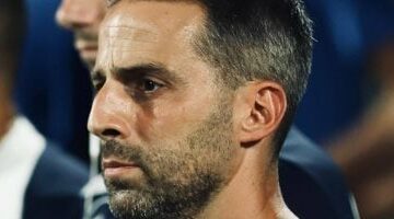 فيريرا يحاضر لاعبى الزمالك بالفيديو استعدادا لمواجهة دجلة