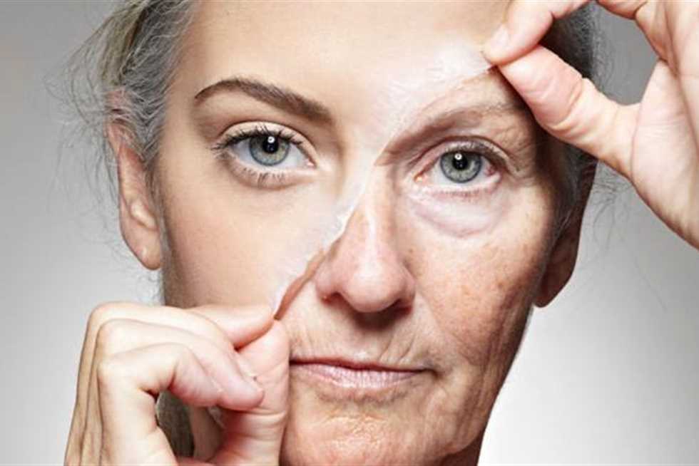 الابتعاد عنها يحافظ على بشرتك.. 7 أطعمة ومشروبات تسرع ظهور التجاعيد
